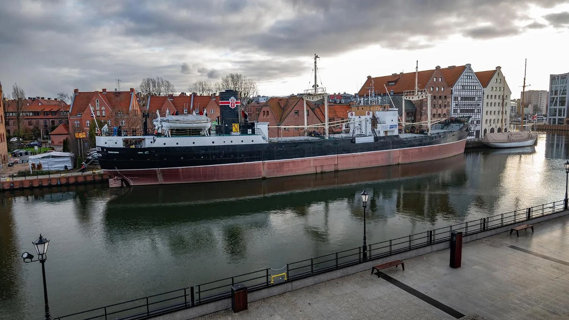 Motlawa River Apartment Gdansk Poland
